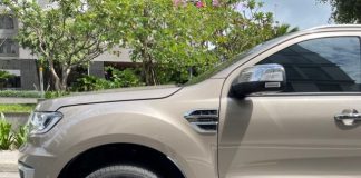 gia xe Ford Everest luot 9000km